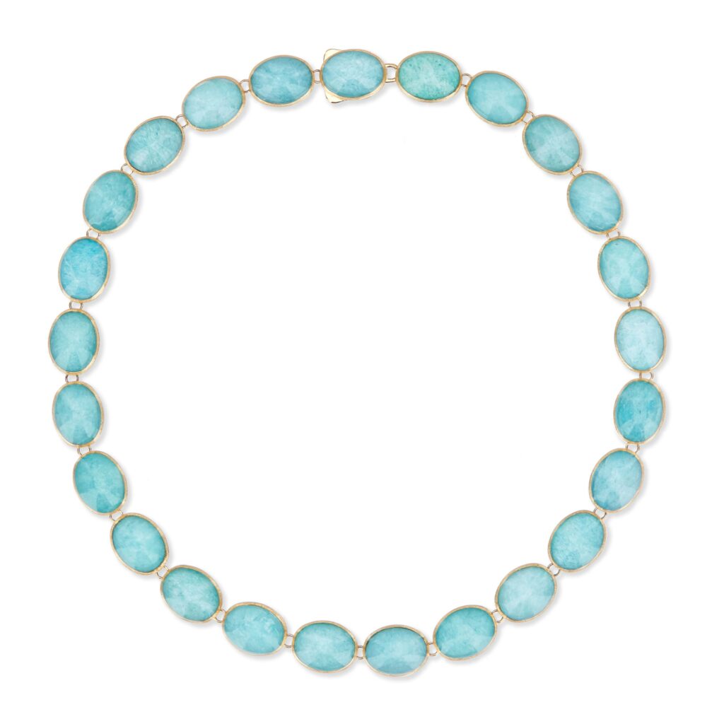 Nanis Collier "Muse" aus Gelbgold mit Farbedelstein.