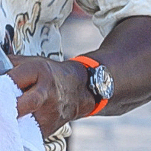 Michael Jordan mit einer Diver [AIR]“ von Ulysse Nardin am Handgelenk (Photo Credit Cropix)