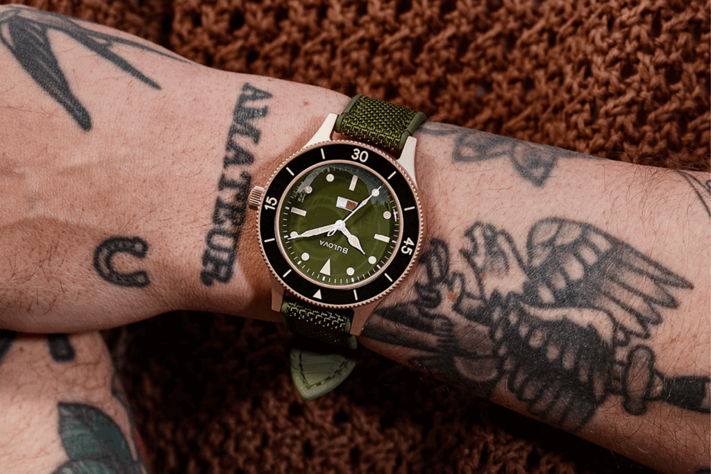 „MIL-SHIPS“ von Bulova