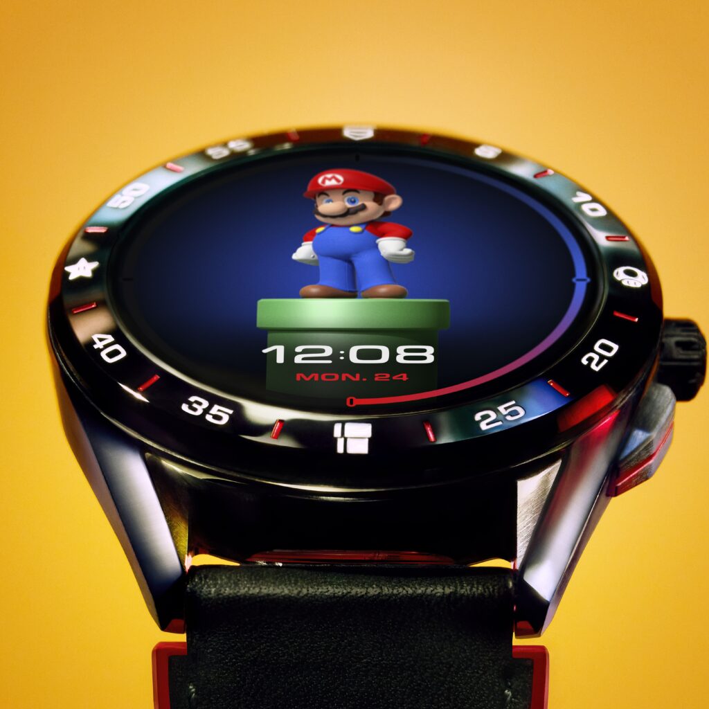 TAG Heuer x Carrera Connected Watch mit Videospiel-Held Super Mario im Display.