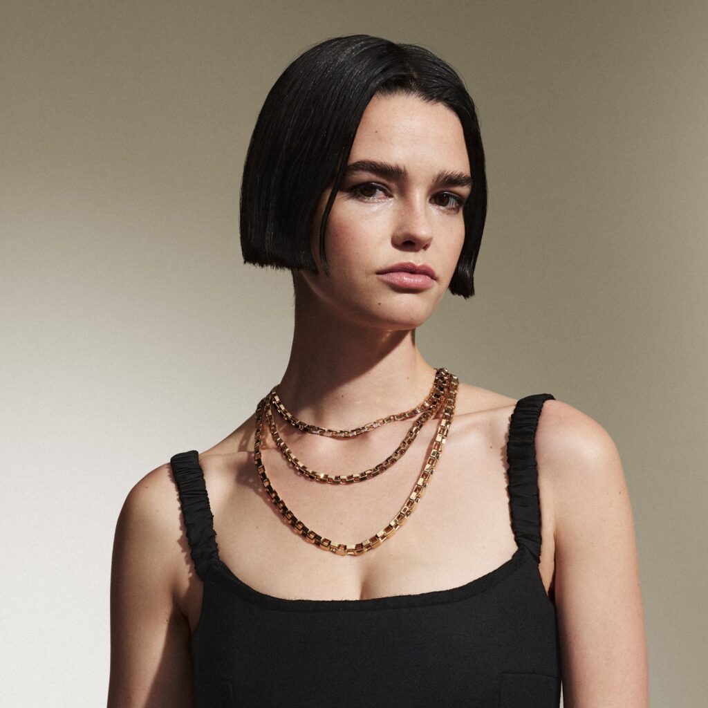 Binder Jewellery Perception necklace yellow gold.