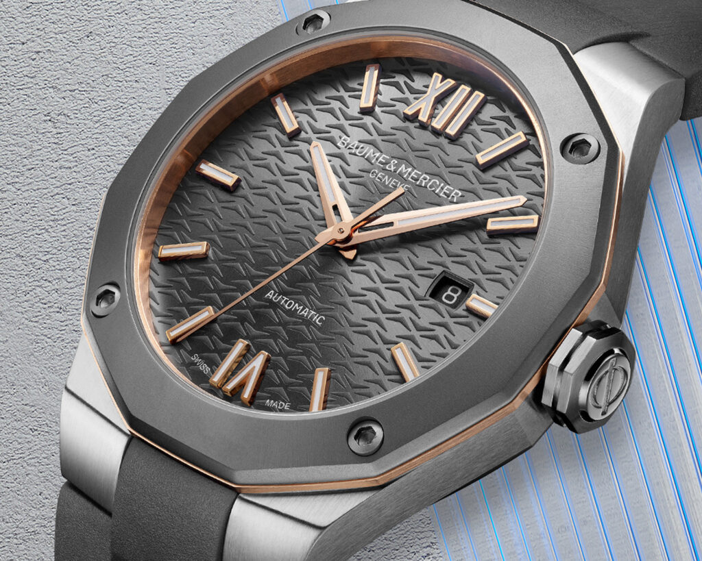 Großaufnahme Zifferblatt einer Armbanduhr aus der Kollektion Riviera von Baume & Mercier