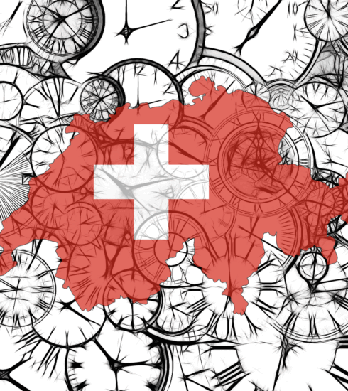 Zahnräder auf Landkarte der Schweiz in Rot mit weißem Kreuz