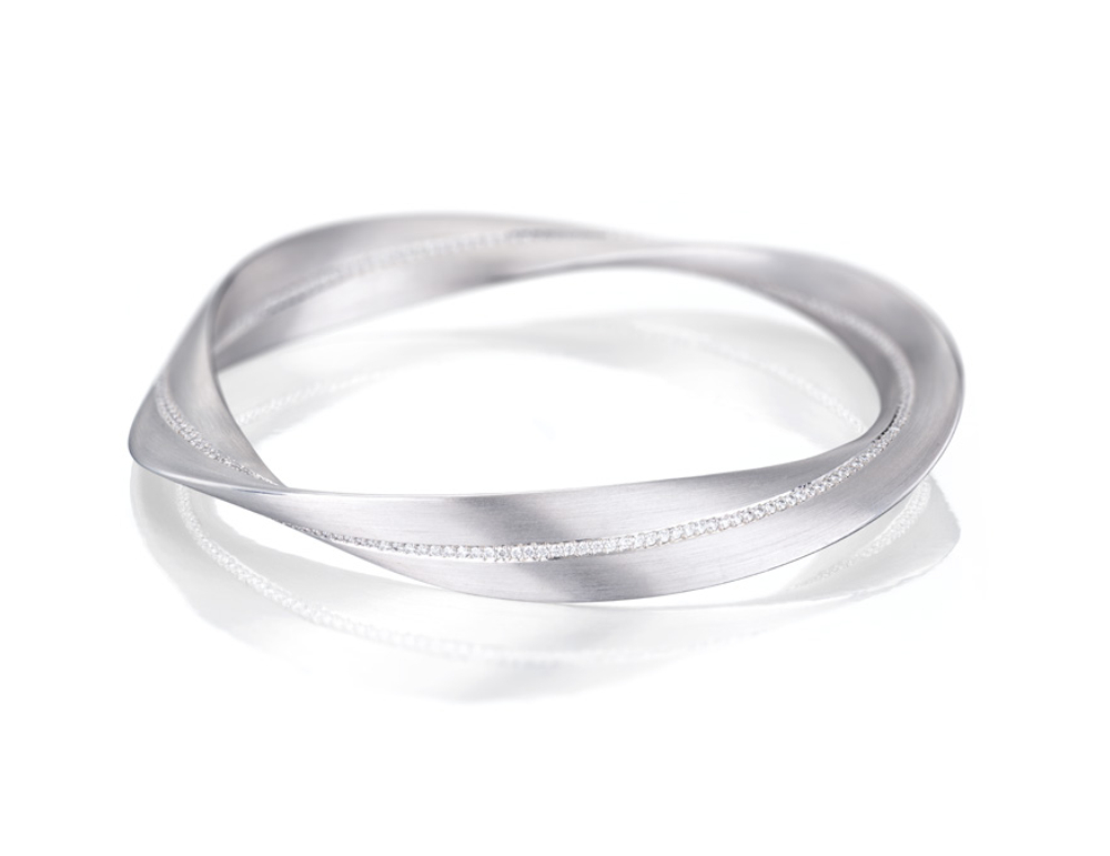 Annelie Fröhling - Armreif Möbiusband