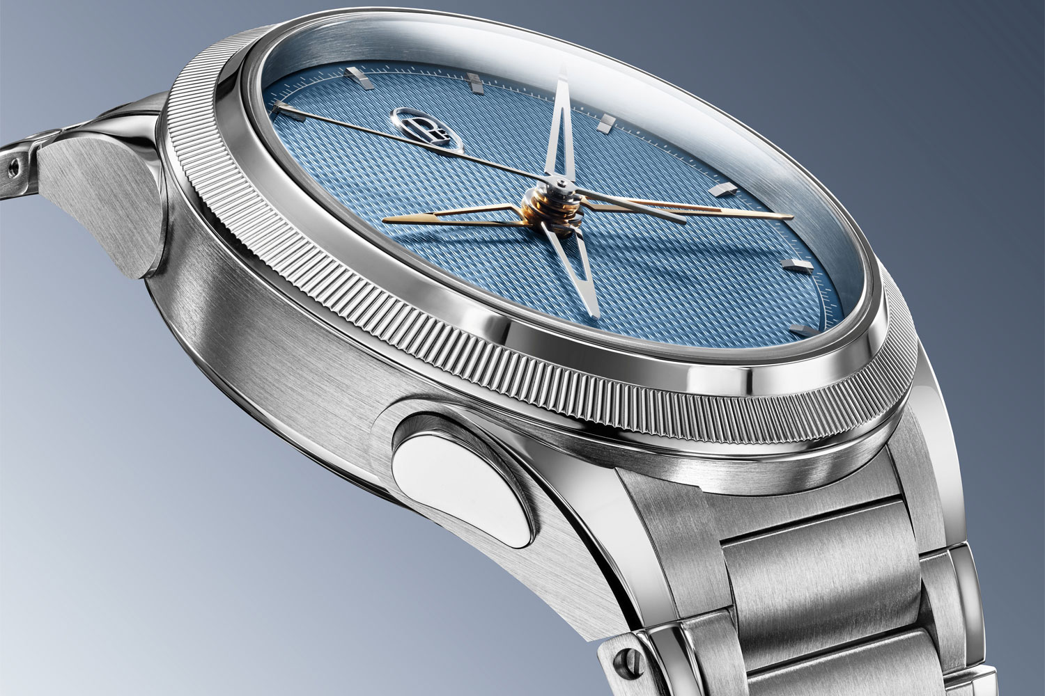 Parmigiani Fleurier Tonda PF Chronograph Mystérieux Mineral Blue von der Seite