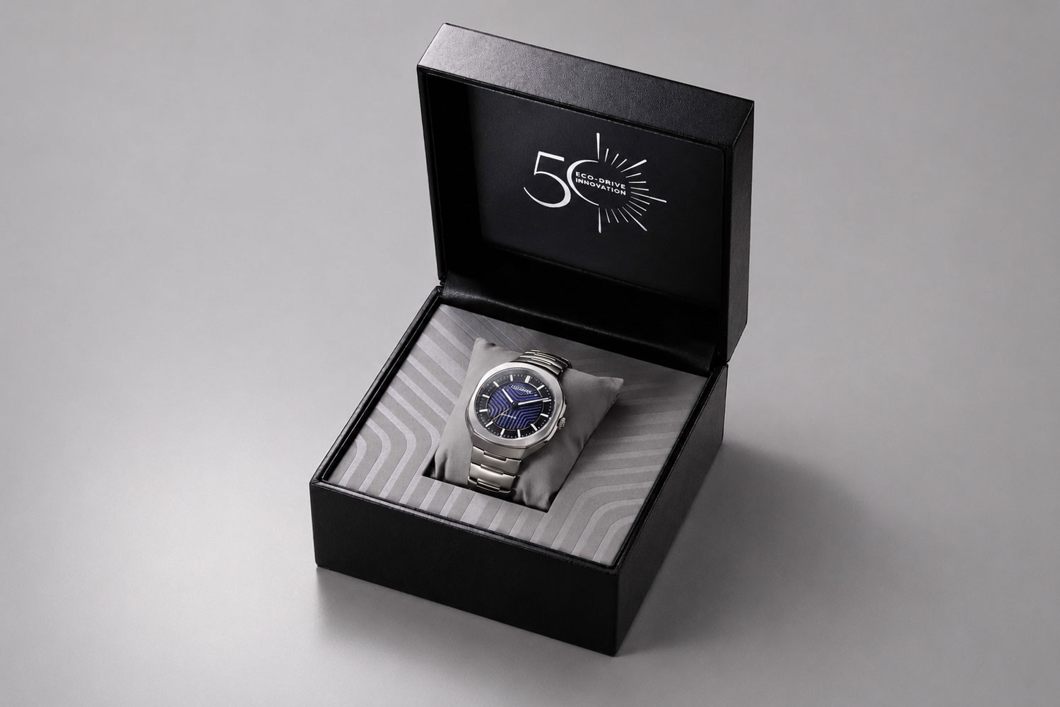 Citizen Photon in Box