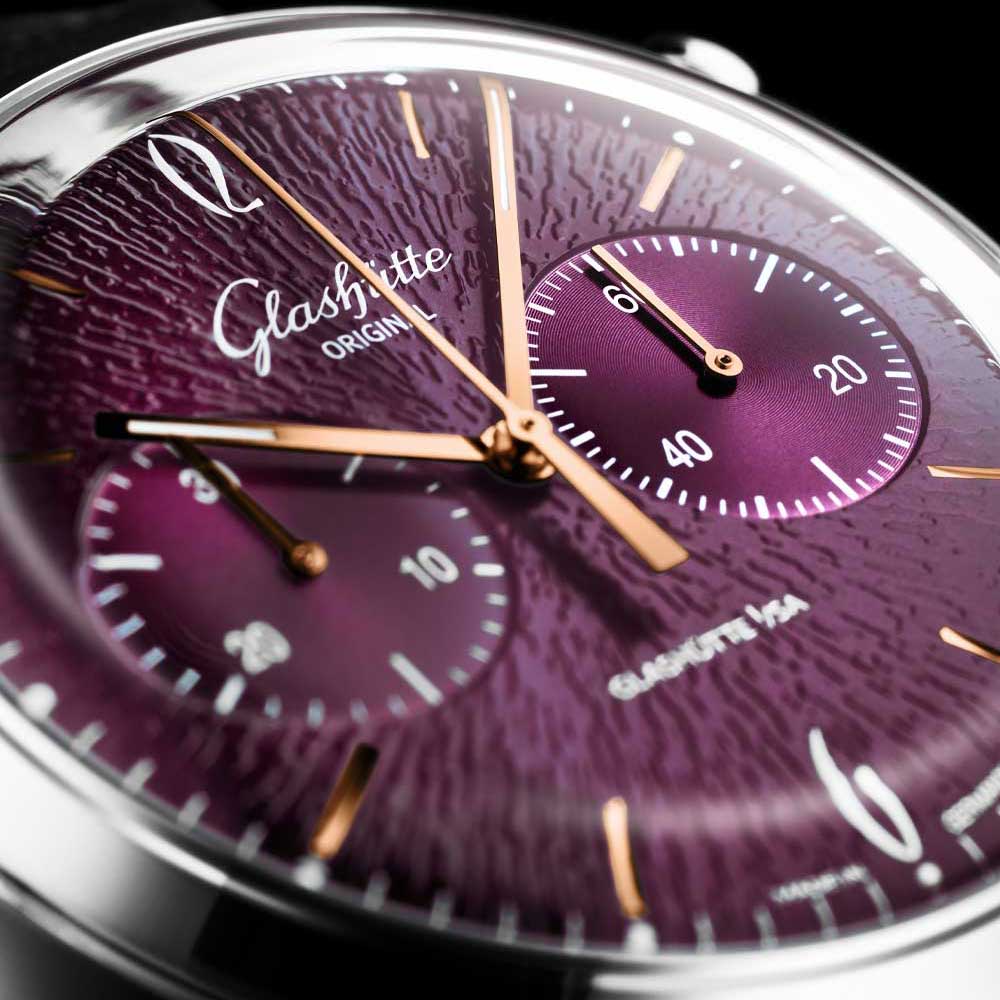 Glashütte Original Sixties Chronograph Annual Edition Purple, close-up of the dial