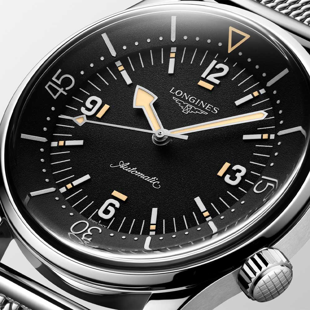 Longines Legend Diver 59, close-up of the dial