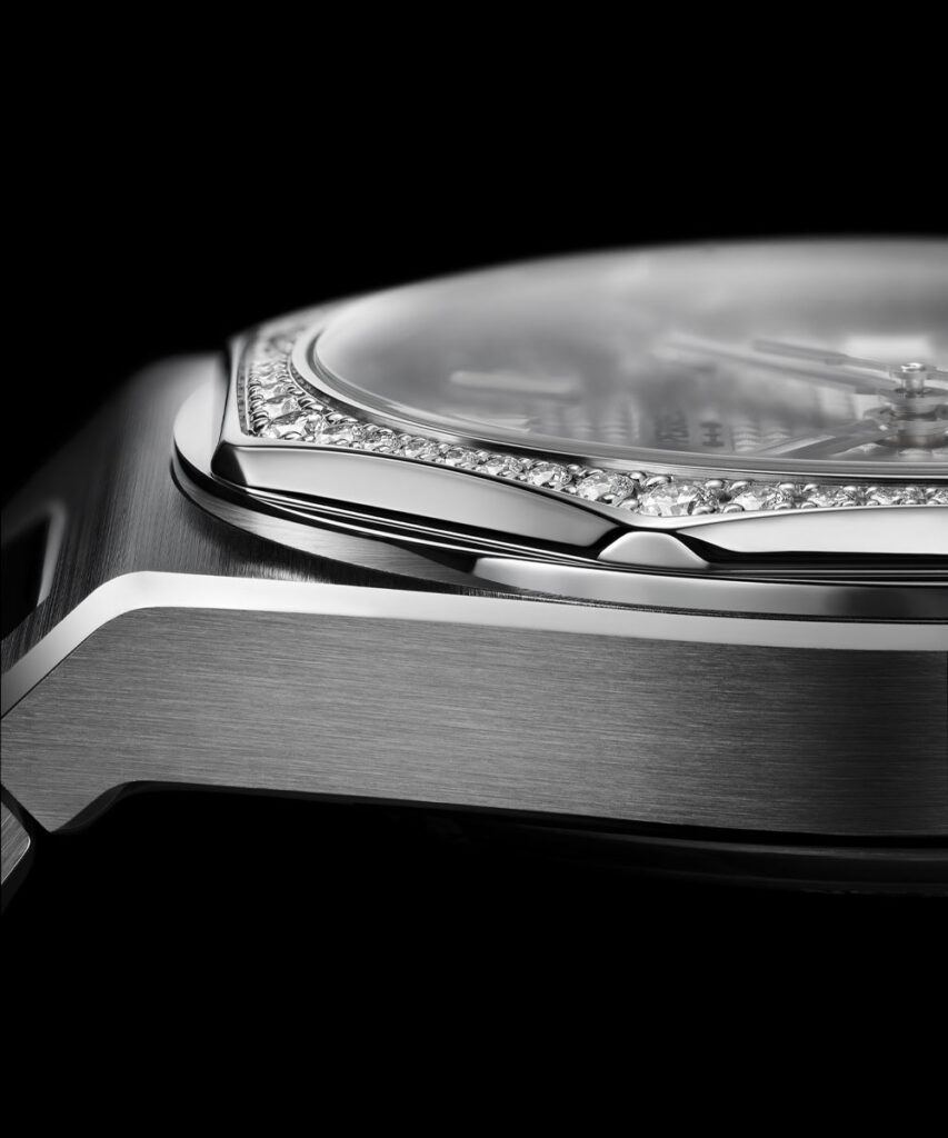 Girard-Perregaux Laureato Fifty 36 mm with a silver-colored dial and diamond bezel
