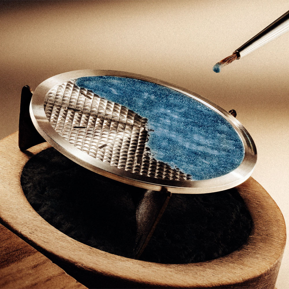 Girard-Perregaux Laureato Fifty 39 mm with a blue enamel dial and diamond bezel; dial manufacturing