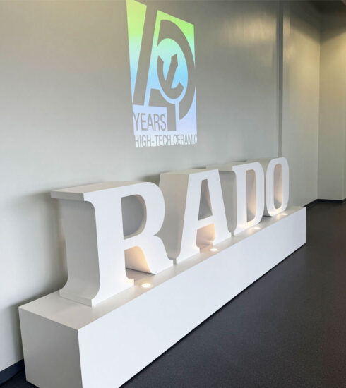 Rado-Schriftzug bei Comadur von Rado