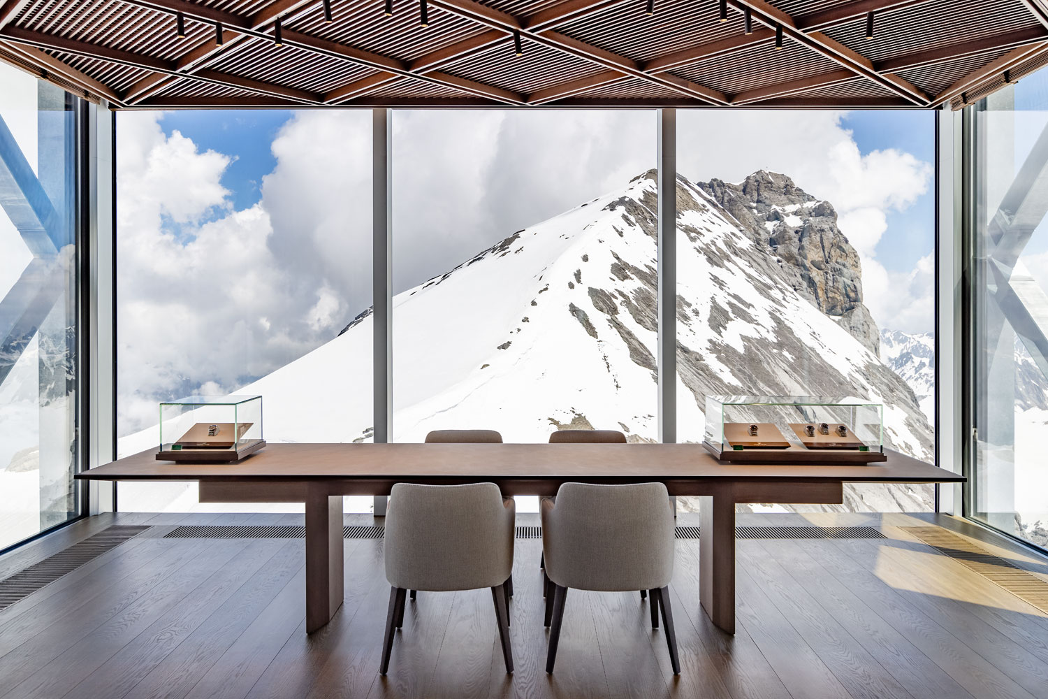 Blick aus der Rolex-Boutique im Titlis Tower
