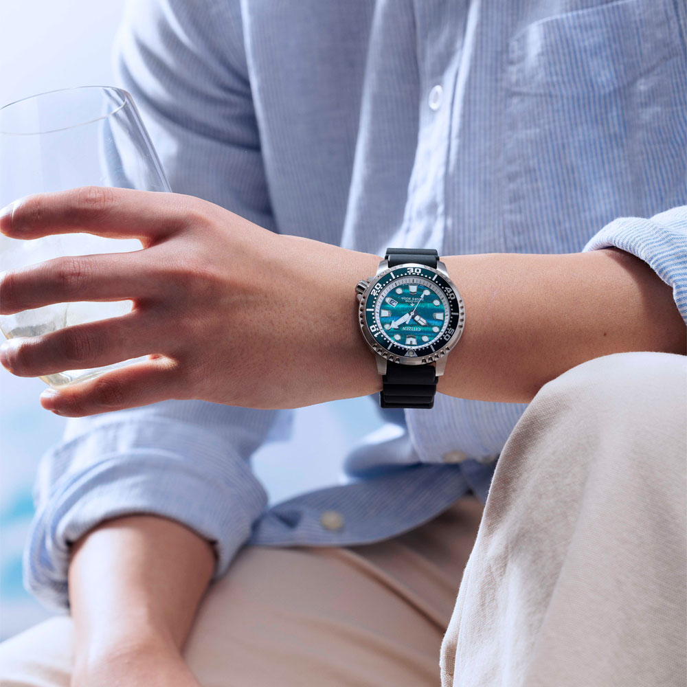 Citizen Promaster Blue Ocean am Handgelenk