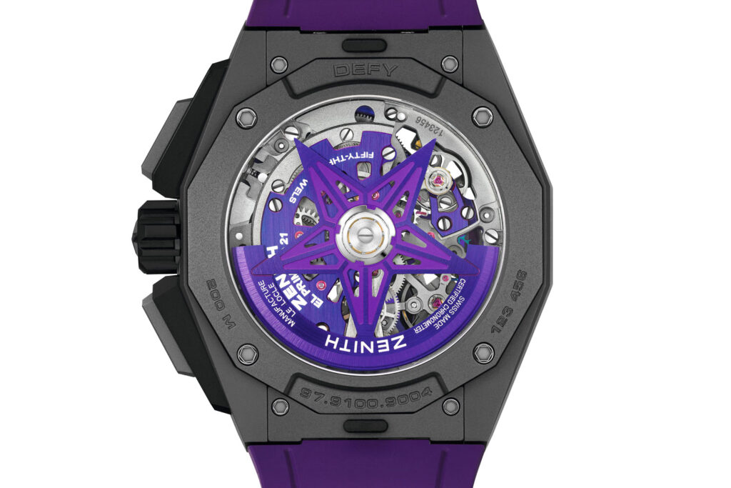 Blick durch den Saphirglasboden der Zenith Defy Extreme Ultraviolet auf das El Primero 9004