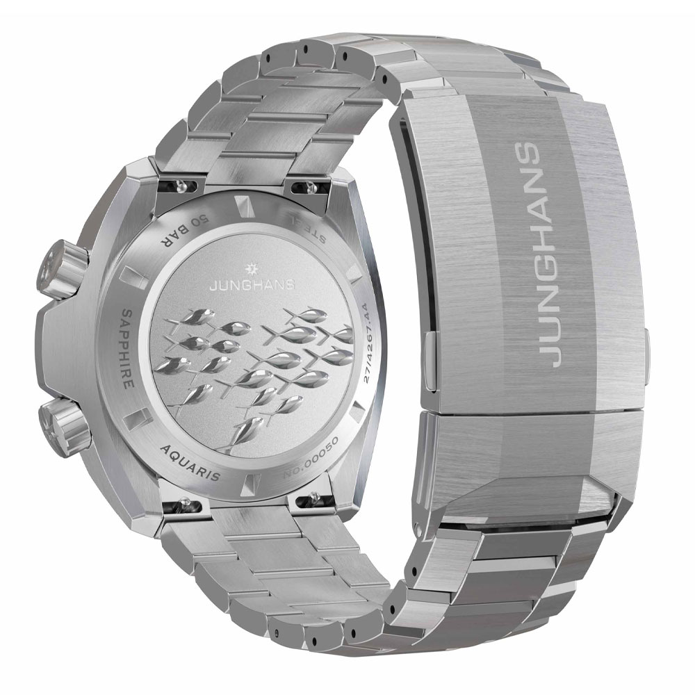 Junghans Aquaris Diver, Gehäuseboden mit graviertem Fischschwarm