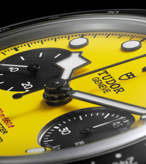 Black Bay Chrono39 mit gelbem Zifferblatt von Tudor, Großaufnahme Zifferblatt von der Seite