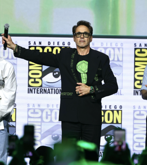 Robert Downey Jr. is wearing the Gerald Charles Maestro 2.0 Ultra-Thin in Emerald Green