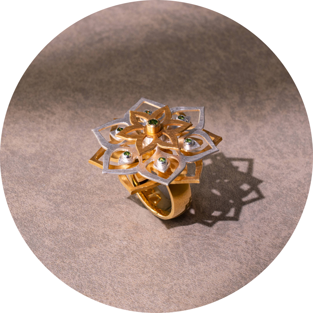Ring Solea Lumina von Daria Hanas für die GOLDENE NOVA 2026