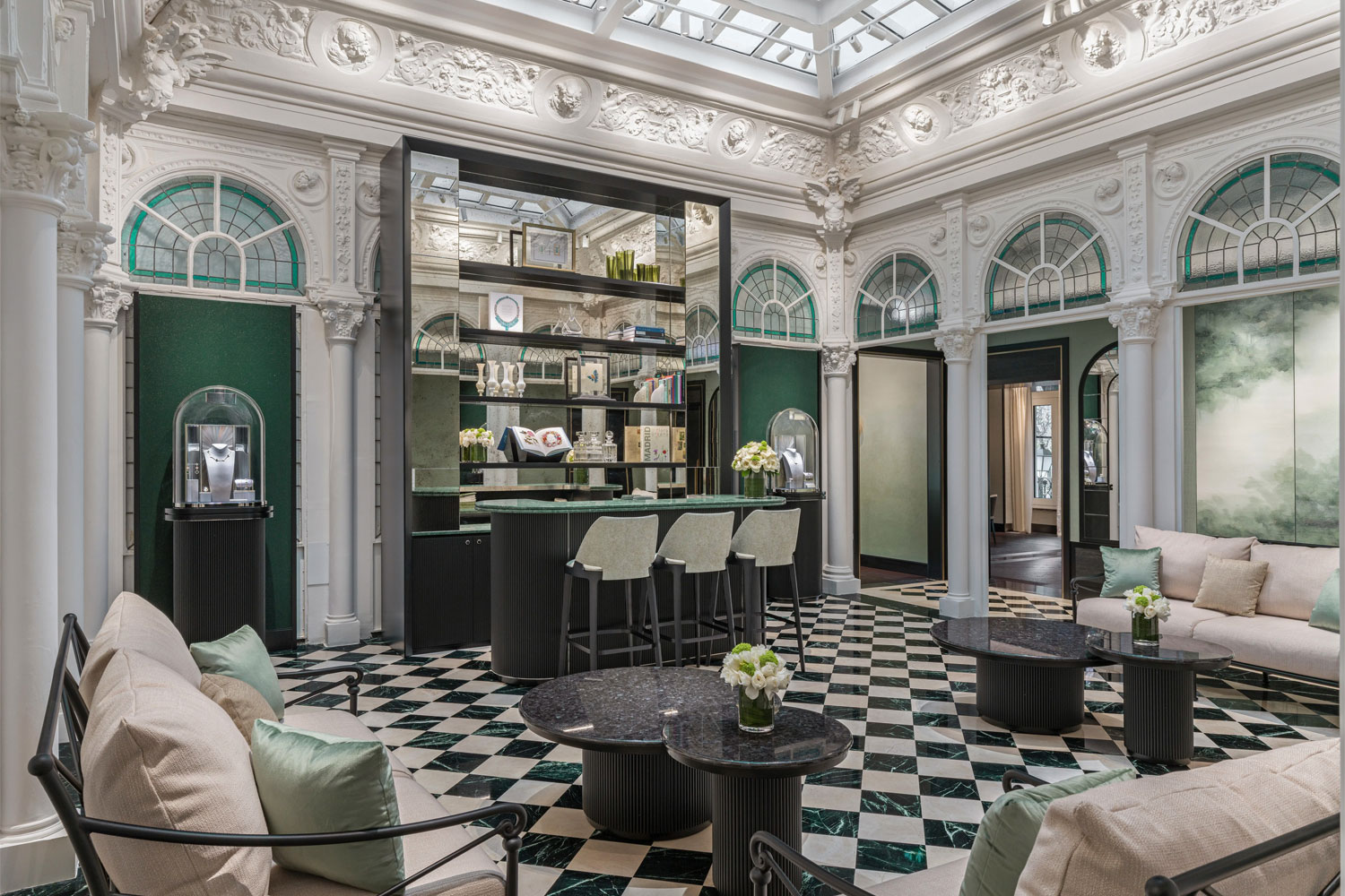 Van Cleef & Arpels Boutique in Madrid
