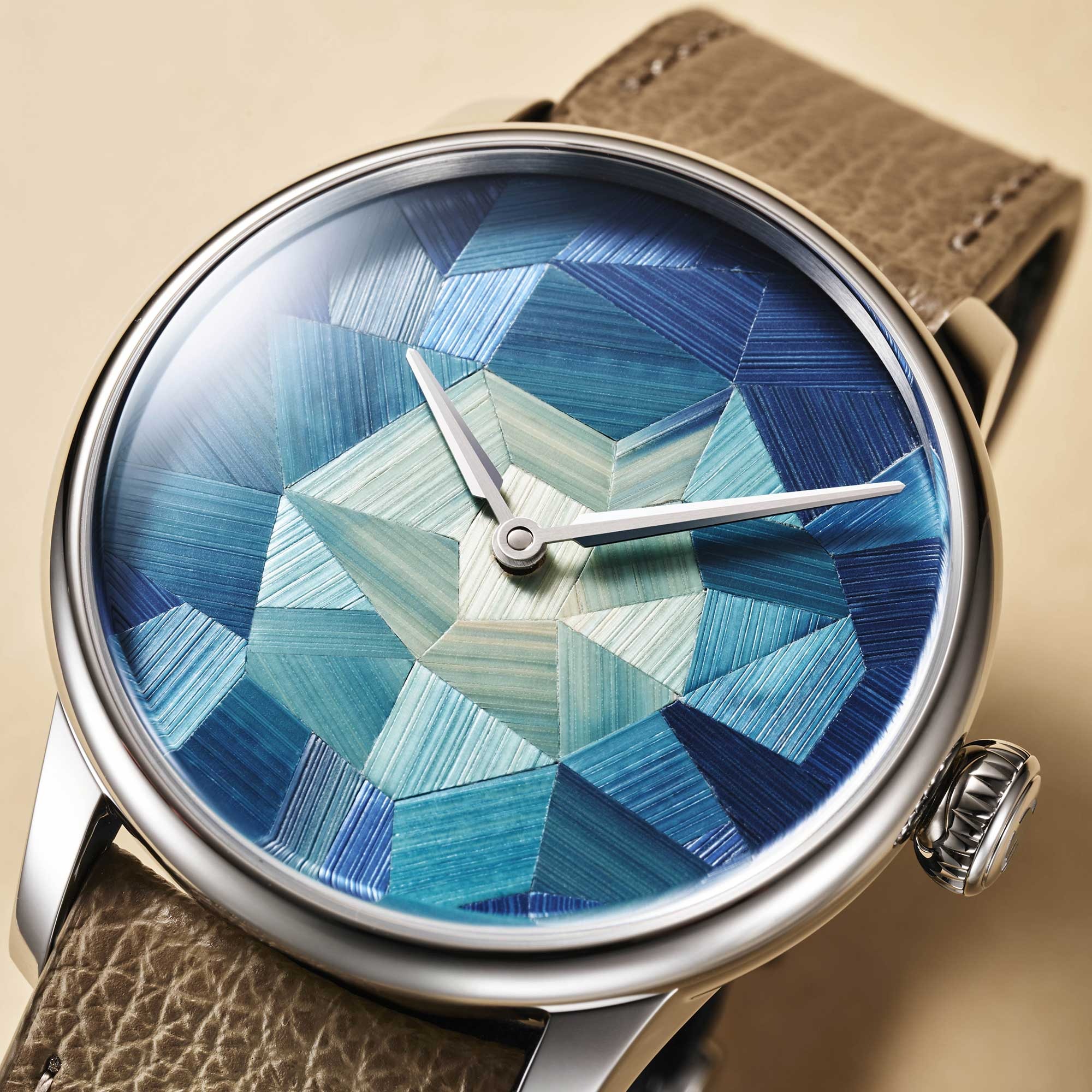 Louis Erard Marqueterie de Paille mit blauem Strohzifferblatt