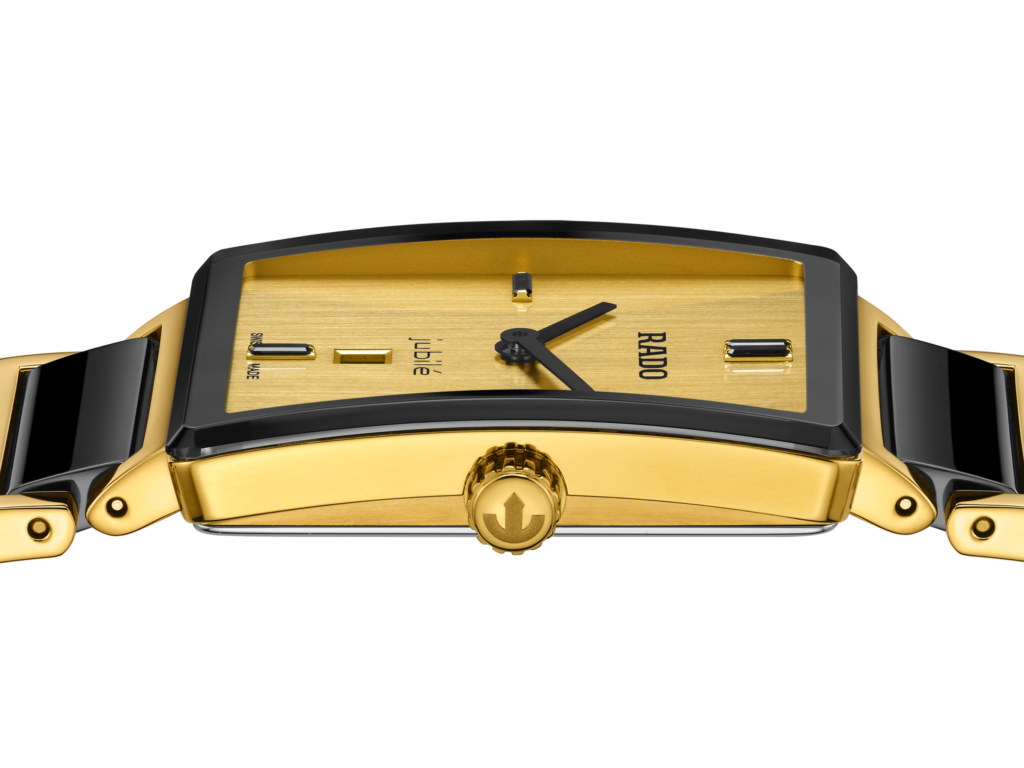 Seitenansicht der Rado Integral Limited Edition mit gewölbtem Saphirglas