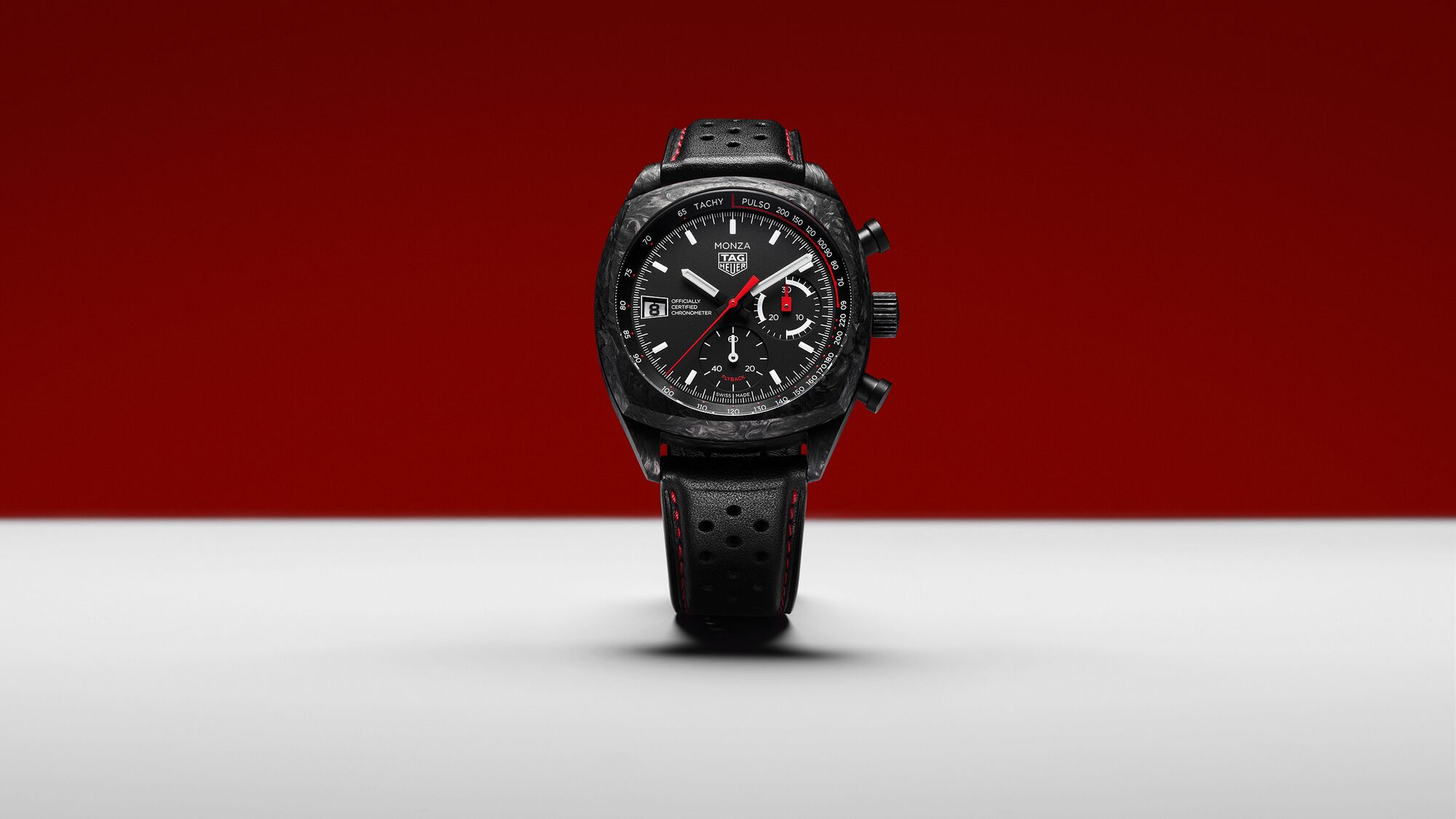 TAG Heuer Monza Flyback Chronograph im 42-Millimeter-Carbongehäuse
