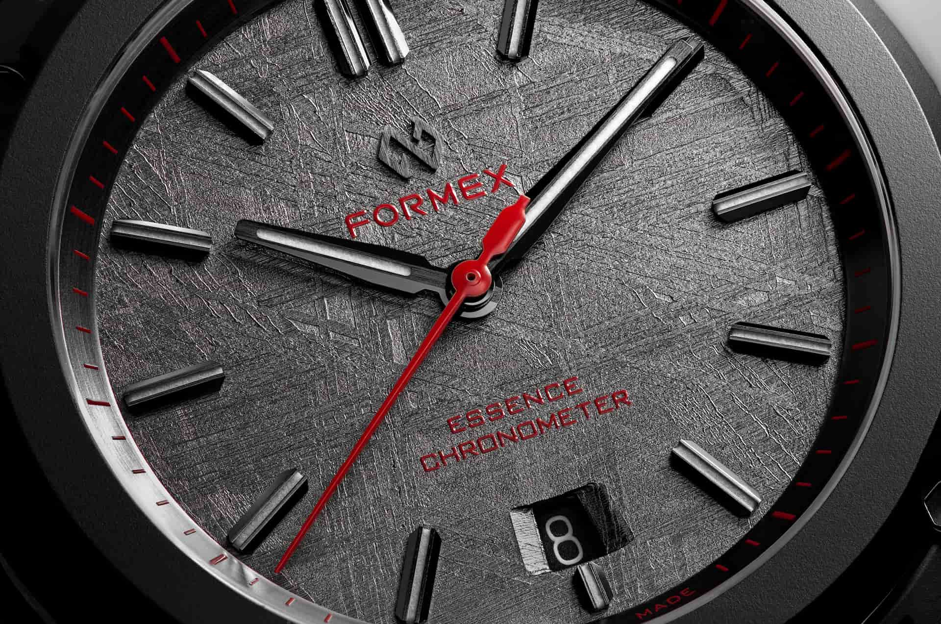 Meteoritzifferblatt der Formex Essence Ceramica Dark Matter Redshift